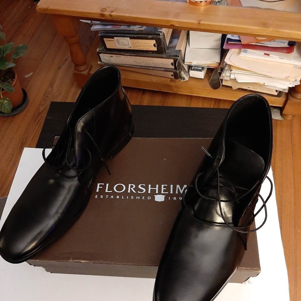 Mens shoes